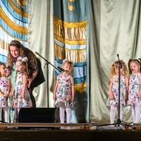 Мюзик-Холл Щапова мл гр песня "Веселая песенка" (Гульфия)