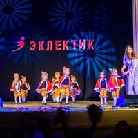 Мюзик-Холл Урицкого мл гр+Мюзик-Холл Дубравная мл гр и эстрадные танцы Дубравная танец "Такая сякая" (Анастасия К.)