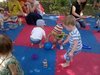 Сенсорная сказка на природе: выездное занятие для малышей от 4 месяцев до 3 лет.
