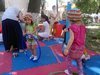 Сенсорная сказка на природе: выездное занятие для малышей от 4 месяцев до 3 лет.