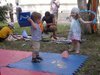 Сенсорная сказка на природе: выездное занятие для малышей от 4 месяцев до 3 лет.