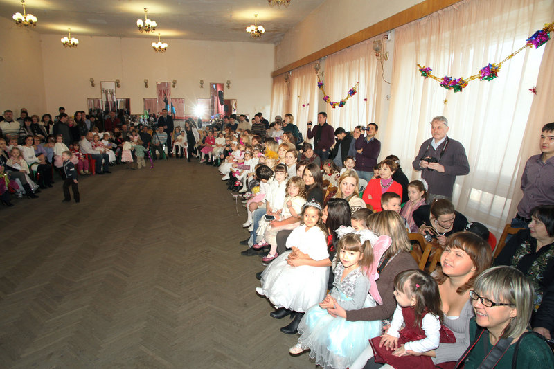Новогодний праздник 2013 года