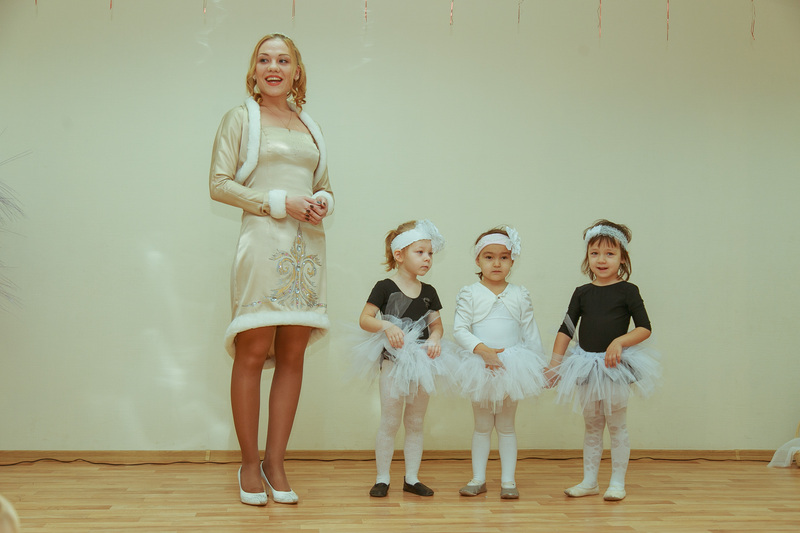 Фотогалерея новогоднего семейного праздника в Эклектик-студио 28 декабря 2013 года