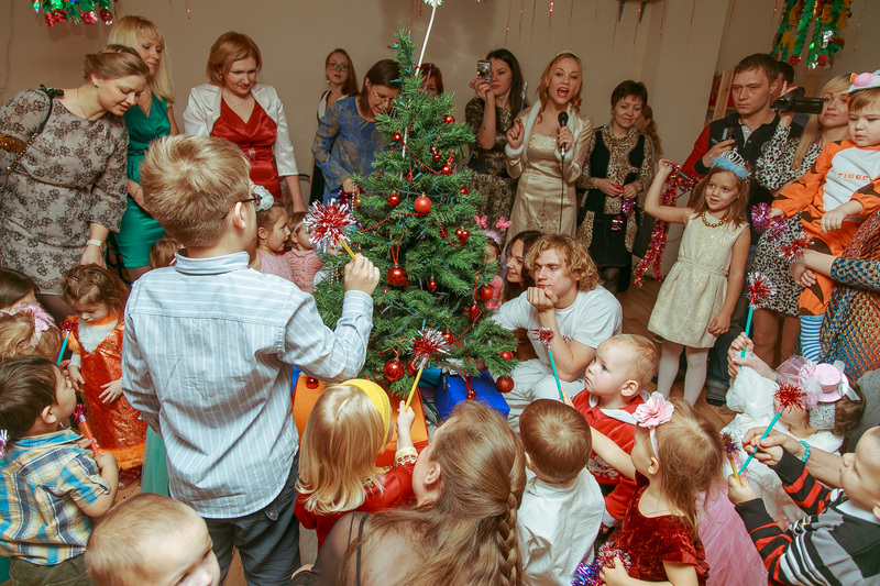 Фотогалерея новогоднего семейного праздника в Эклектик-студио 28 декабря 2013 года