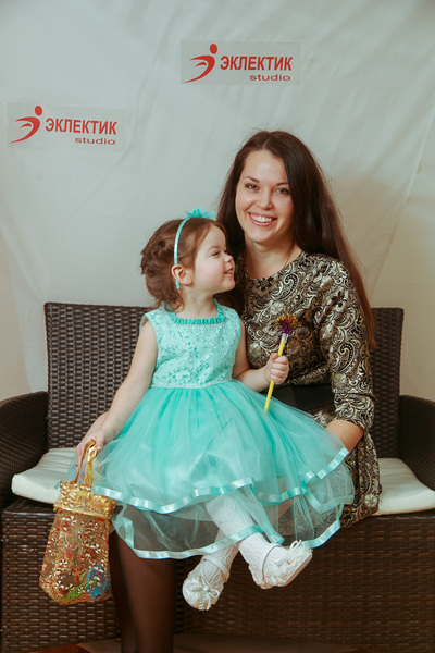 Фотогалерея новогоднего семейного праздника в Эклектик-студио 28 декабря 2013 года