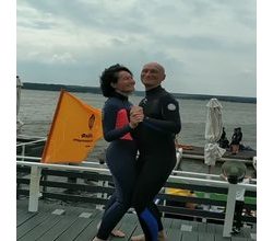 Приходите к нам на сальсу, и тогда вы сможете её танцевать в любом месте, под любую музыку и даже в любом наряде ??
Приходите к нам на сальсу, и тогда вы сможете её танцевать в любом месте, под любую музыку и даже в любом наряде ??